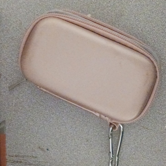 Ipod case - Picture 3 of 4